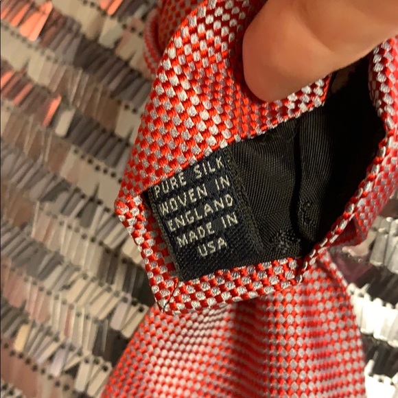 NWOT Brooks Bros Red Silk Woven Tie! - Picture 4 of 4